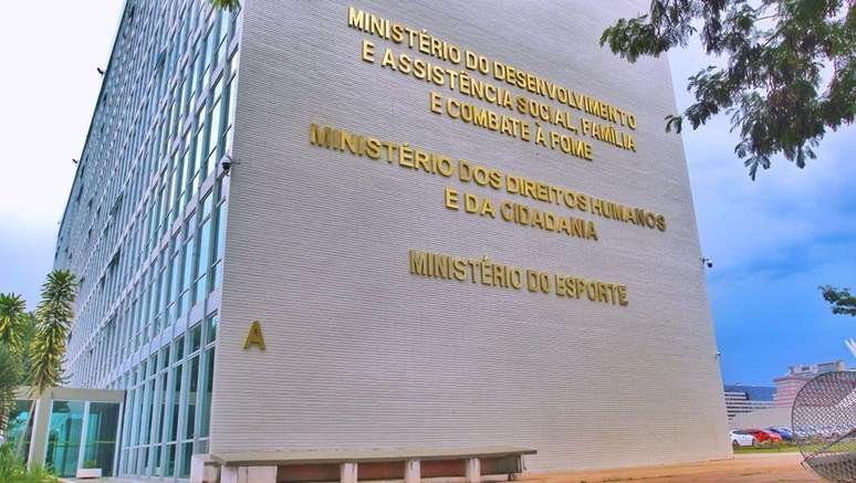 Fachada do Ministério do Desenvolvimento e Assistência Social, Família e Combate à Fome (MDS), em Brasília