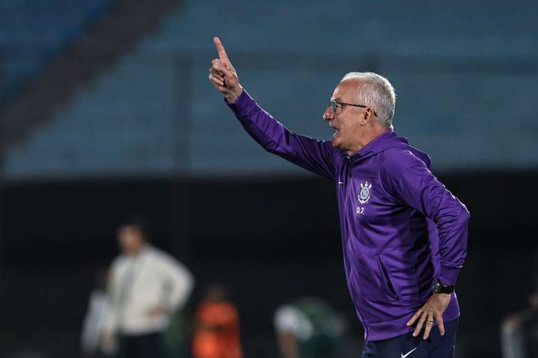 Dorival Júnior, treinador do Corinthians (Photo by Guillermo Legaria/Getty Images)