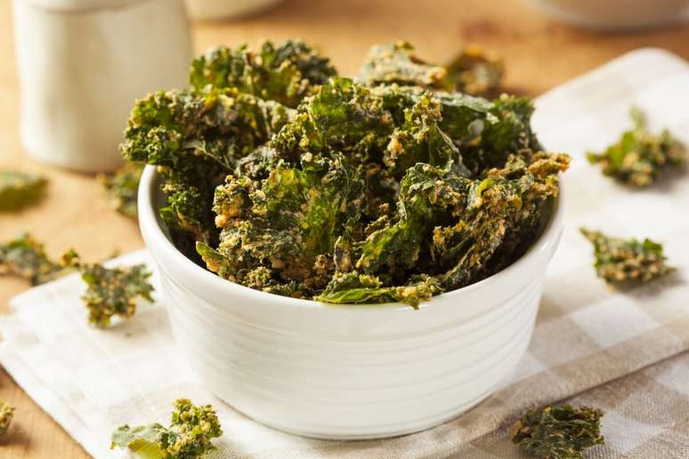 Cabbage chips with anacardi Cabbage chips with anacardi
