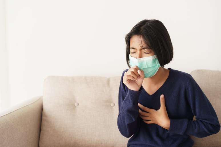 Confira 5 técnicas de fisioterapia hospitalar que ajudam crianças e idosos a se recuperar de doenças respiratórias graves