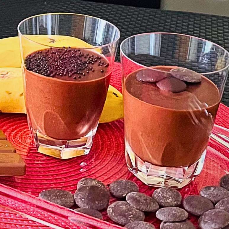 MOUSSE DE BANANA COM CHOCOLATE