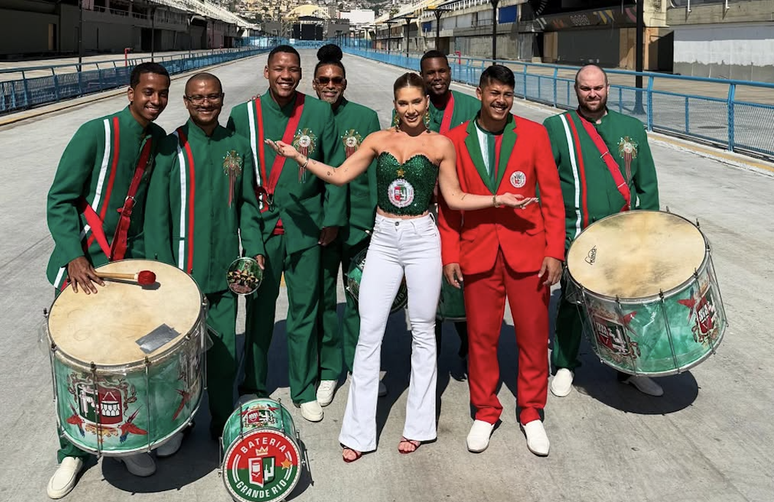 Virginia Fonseca é a nova rainha de bateria da Grande Rio