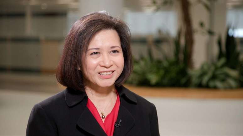 A cadeia de suprimentos de semicondutores &eacute; global, pois nenhum pa&iacute;s &eacute; capaz de fazer tudo no momento, diz Rose Castanares, presidente da TSMC Arizona