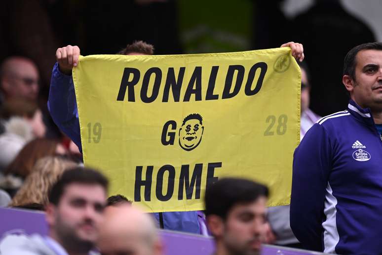 Protestos pedindo a saída de Ronaldo 