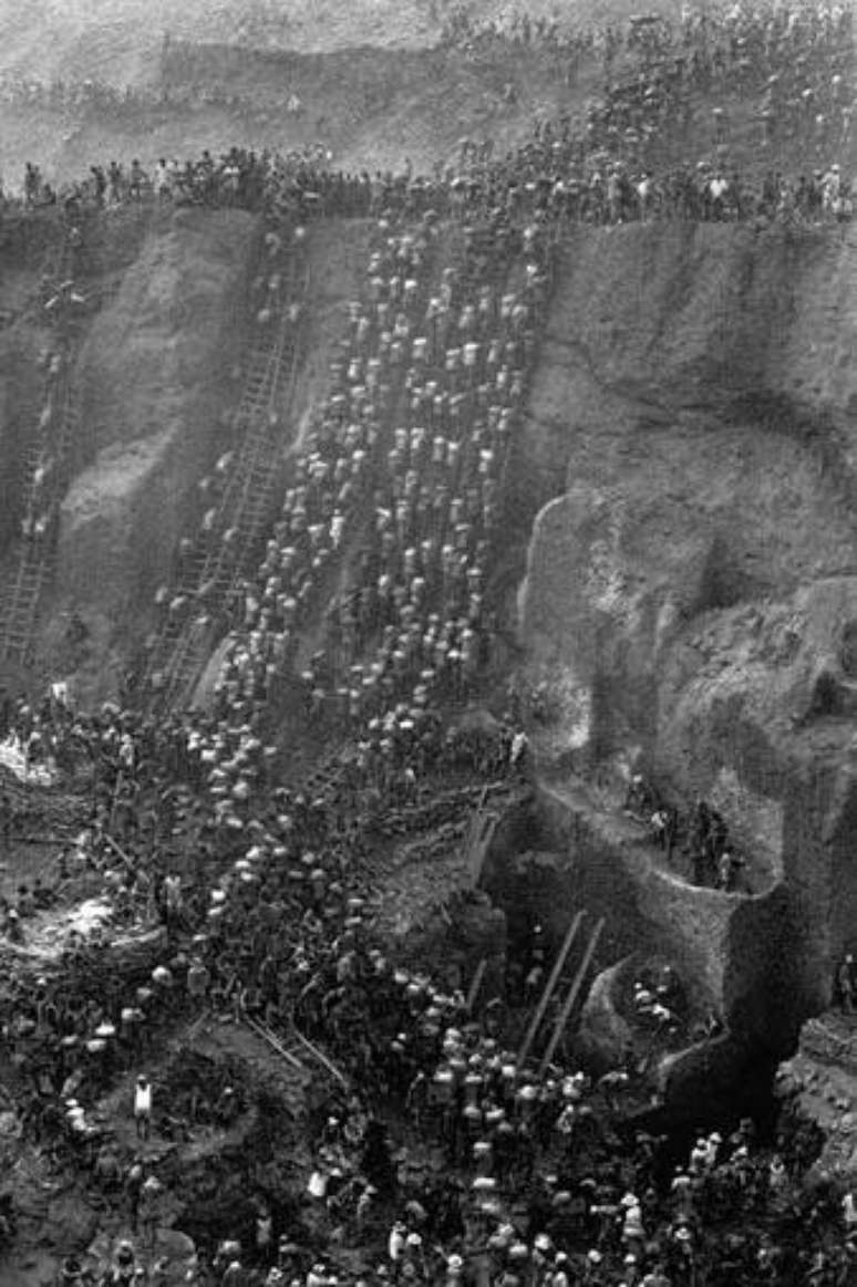 Mina de ouro de Serra Pelada, Pará, Brasil, 1986 - Projeto Trabalhadores