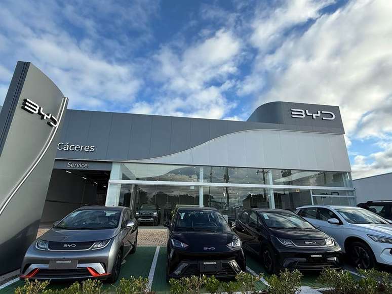 BYD já tem 180 concessionárias no Brasil