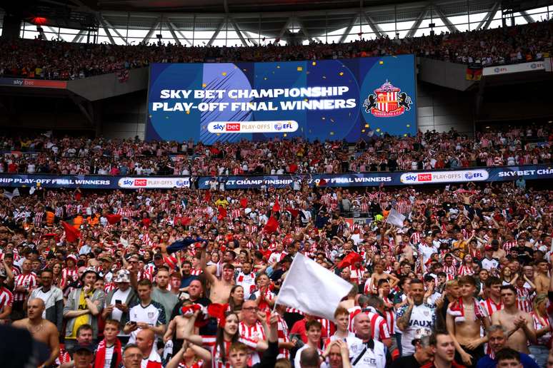 Torcida do Sunderland foi maioria em Wembley 