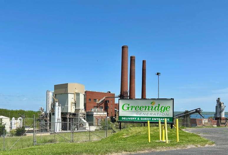 A Greenidge Generation converteu a usina próxima a Dresden — que era movida a carvão — para gás, antes de abrir sua mina de bitcoin em 2020