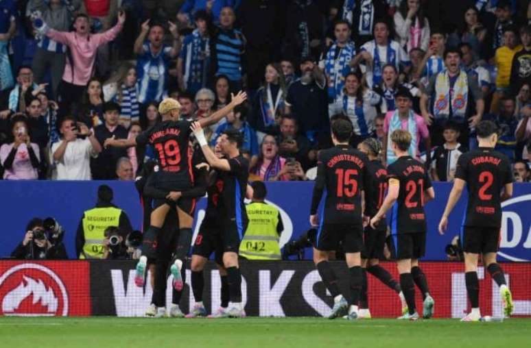 David Ramos/Getty Images - Legenda: Barcelona tentará encerrar a La Liga com mais de 100 gols