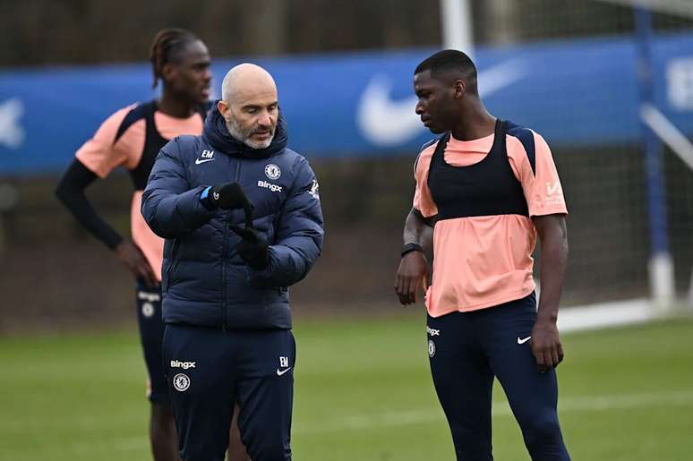 Chelsea tenta confirmar passaporte para a próxima Champions.