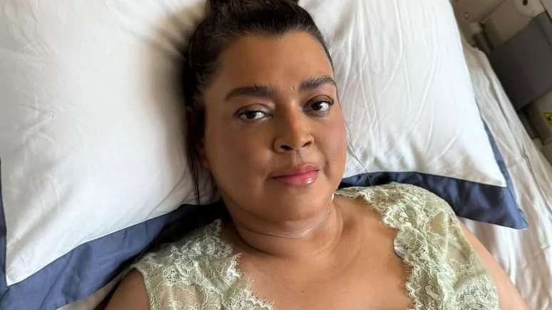 Preta Gil receives family support during the treatment of the United States