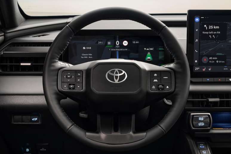 Sexta geração do Toyota RAV4 estreia com 100% de versões híbridas, visual completamente novo e mais tecnologias