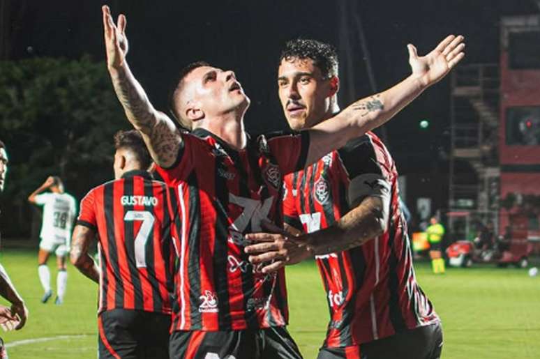 Vitória é o primeiro time fora do Z-4 –