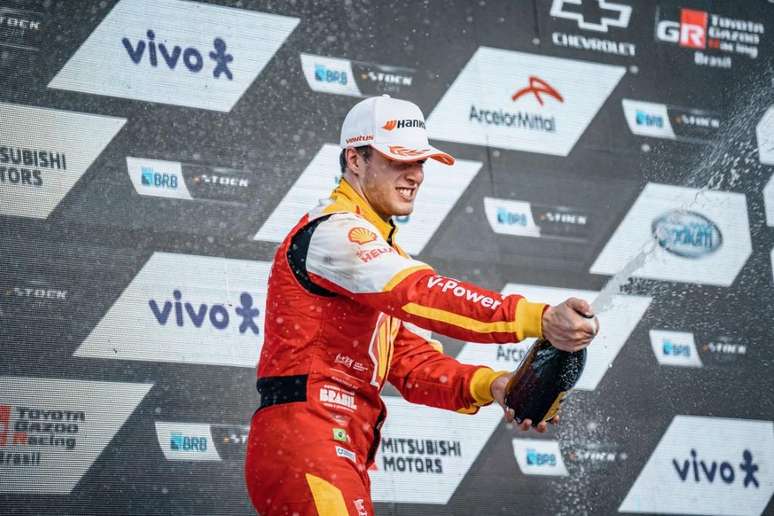 Gianluca Petecof garantiu a primeira vitória da equipe Car Racing na temporada