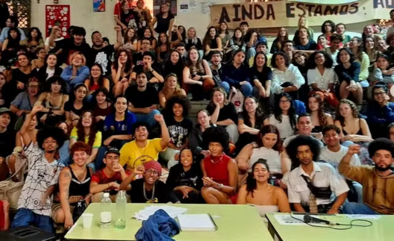With complaints of racism and precarious structure, students occupy PUC; Justice authorizes the police to withdraw students With complaints of racism and precarious structure, students occupy PUC; Justice authorizes the police to withdraw students