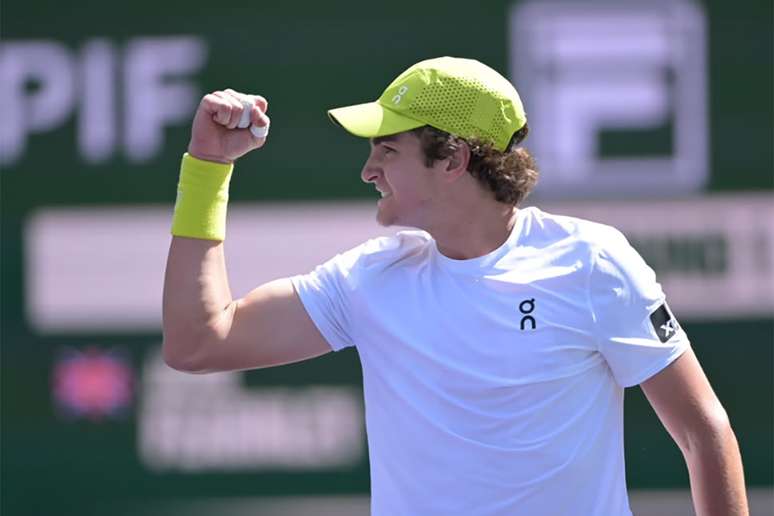 João Fonseca i Roland Garros: Cad a nochtann na huimhreacha faoin taibhiú