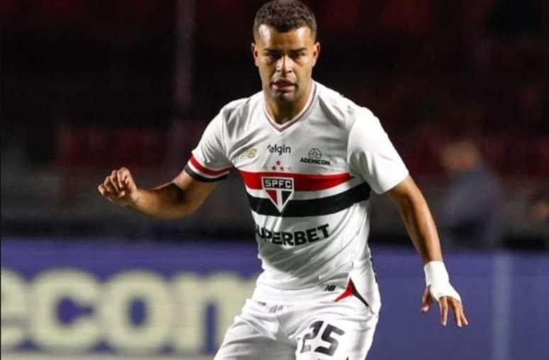 Rubens Chiri / São Paulo FC - Legenda: Alisson será baixa nos dois próximos jogos do São Paulo