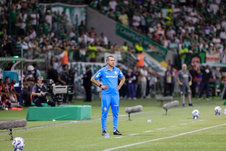 The Palmeiras assistant makes harsh accusations against arbitration and VAR and attacks: “Brasilian Way” The Palmeiras assistant makes harsh accusations against arbitration and VAR and attacks: “Brasilian Way”