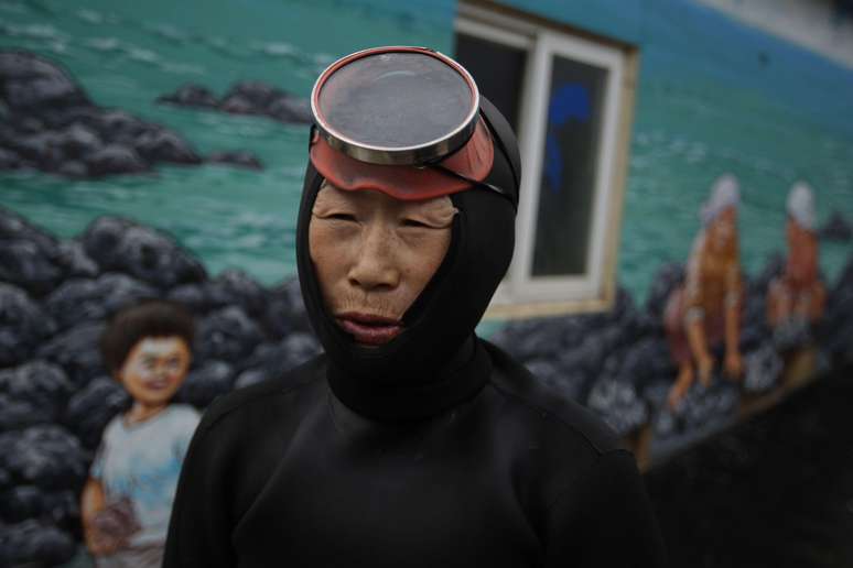Many Haenyeo continue to immerse themselves in over 80 years, surprising scientists Many Haenyeo continue to immerse themselves in over 80 years, surprising scientists
