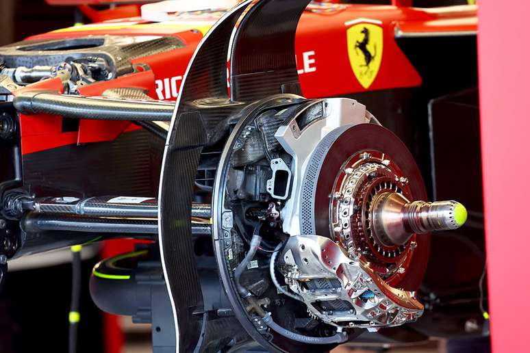 Os freios hoje s&atilde;o um fator que prejudicam as ultrapassagens pela sua extrema eficiencia