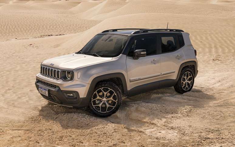Jeep Renegade 2026 Sahara 4x2