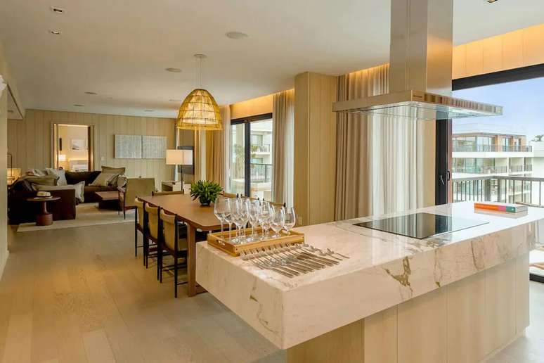 Suite Taidhleoireachta -