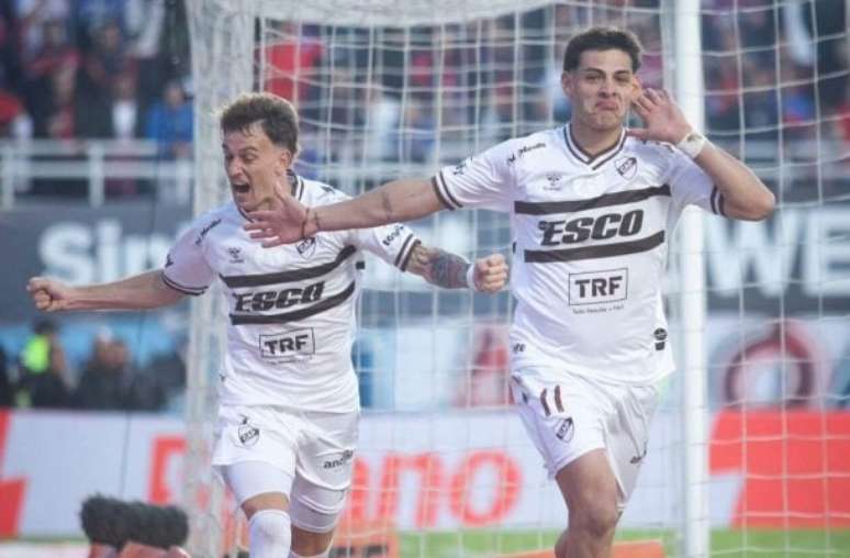 Sroicheann Platense a dara cinneadh náisiúnta sna trí shéasúr seo caite - Sroicheann Platense a dara cinneadh náisiúnta sna trí shéasúr seo caite -