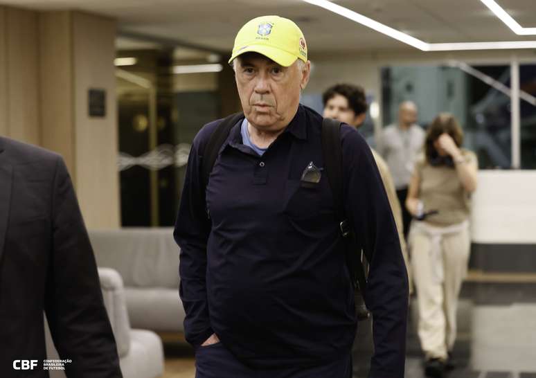 Carlo Ancelotti chegou ao Rio de Janeiro neste domingo 25/05