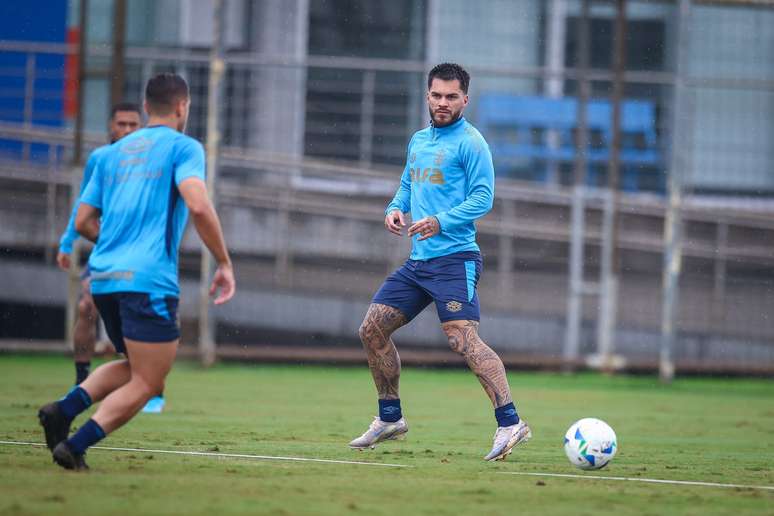 Imreoirí Grêmio Oiliúna ag CT Luiz Carvalho (Grianghraf: Lucas Uebel/Grêmio FBPA)