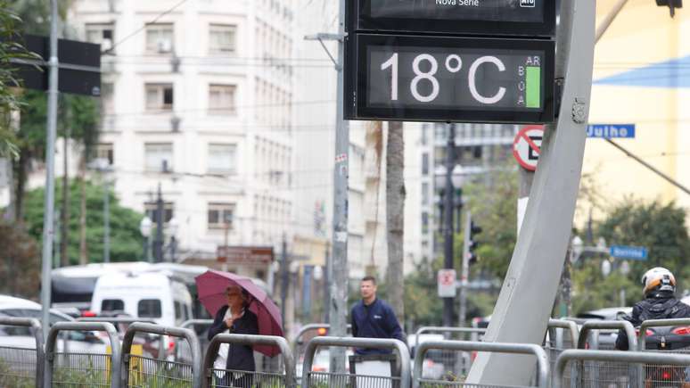 Inmet emitiu alerta laranja de queda de temperatura para 12 Estados