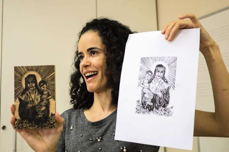 “Não uso IA, não sei usar e não quero usar ainda”, diz Lucélia Borges, baiana radicada em São Paulo, xilogravadora e ilustradora.