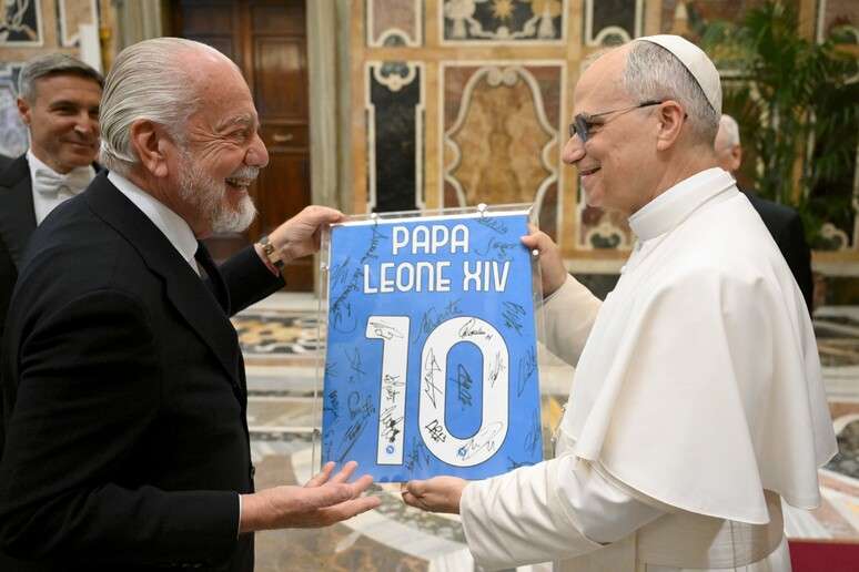 Il Napoli in udienza dal Papa, 'congratulazioni per la vittoria'