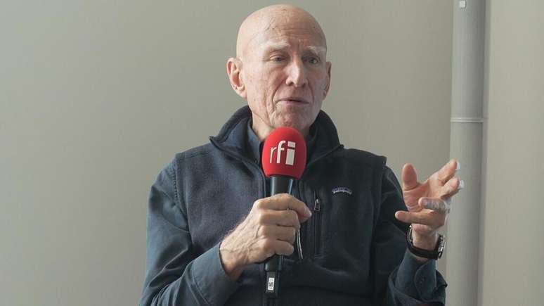 O fotógrafo brasileiro conversou com a RFI Brasil durante a abertura da retrospectiva 