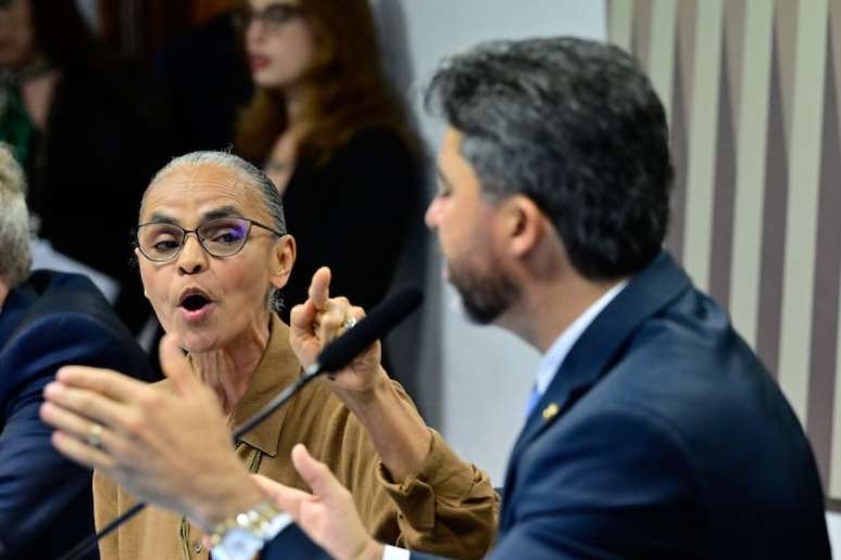 Ministra Marina Silva e senador Marcos Rogério bateram boca em comissão