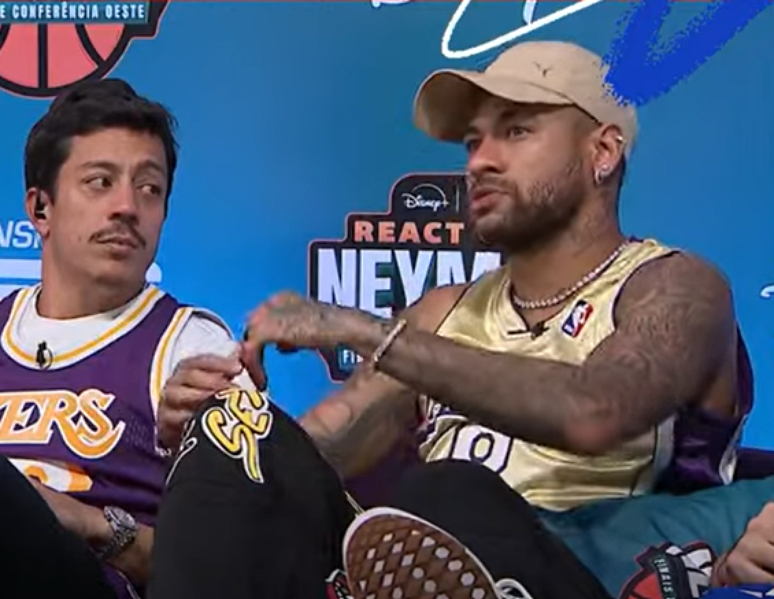 Neymar sobre críticos: 'não sabem o quanto me dedico'