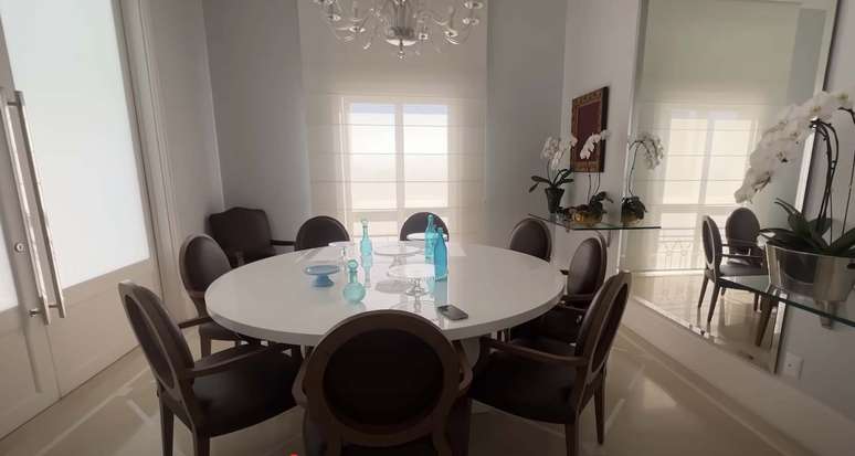 Conhe&ccedil;a o apartamento de Edu Guedes, onde Ana Hickmann mora agora