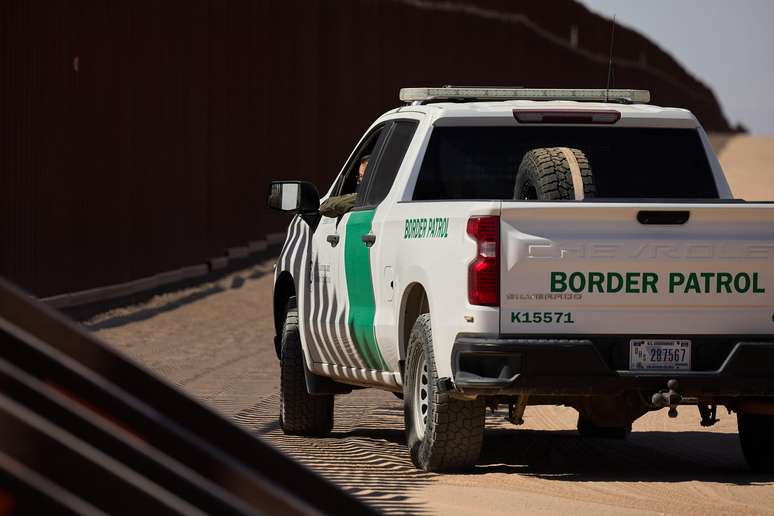 Comando militar alega que aciona a Patrulha de Fronteira ao identificar a presen&ccedil;a de pessoas na zona militar