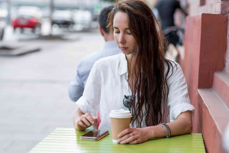 Os participantes relataram uma série de desafios para fazer amigos, bem como percepções sobre como é não tê-los. (Shutterstock)