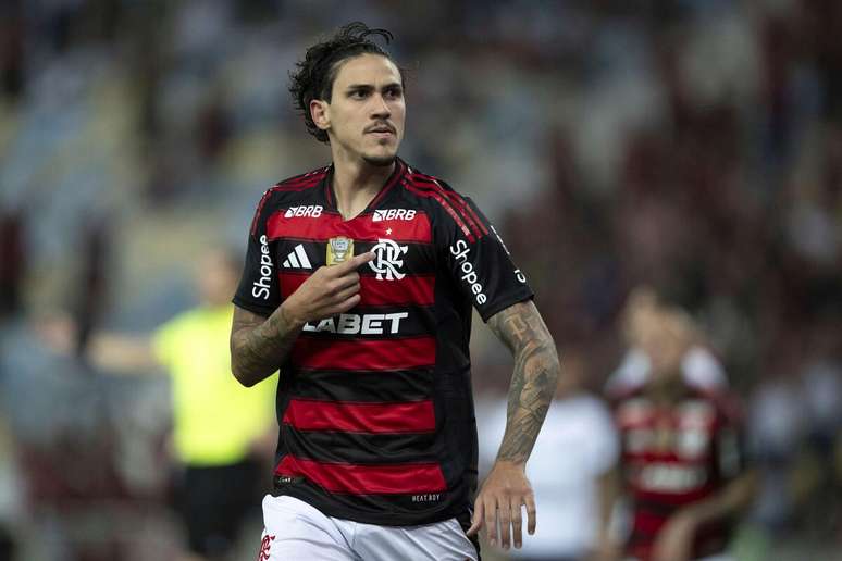 Pedro (Flamengo) celebrando seu gol contra o Botafogo-PB, no dia 21.05.2025 