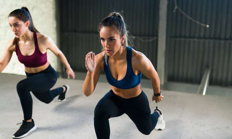 Jejum intermitente junto do HIIT ajuda a emagrecer? Entenda / Foto: Shutterstock