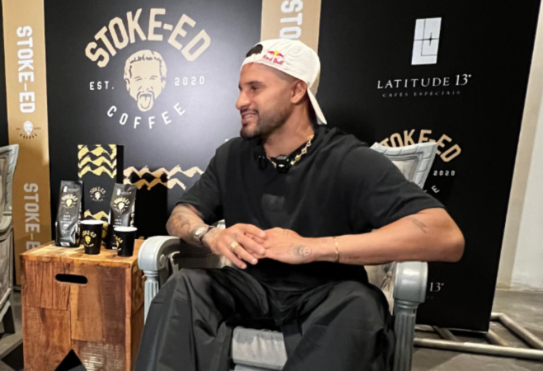 Italo Ferreira conversou com o Terra e falou sobre a inauguração da Stoke-Ed