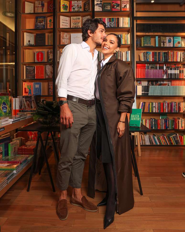 Mariana Rios and her boyfriend, Jua Diniz