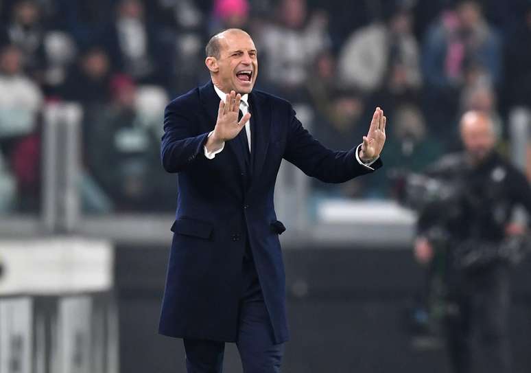Allegri comandando a Juventus 