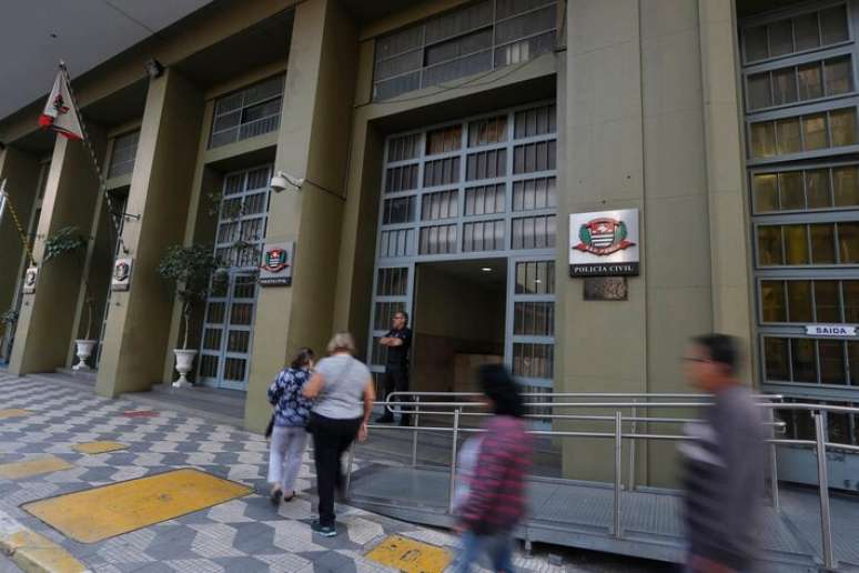 Número de vítimas de homicídio doloso, quando há intenção de matar, subiu 40% em abril deste ano na cidade de São Paulo; na foto, sede do prédio onde fica o Departamento de Homicídios e Proteção à Pessoa (DHPP)