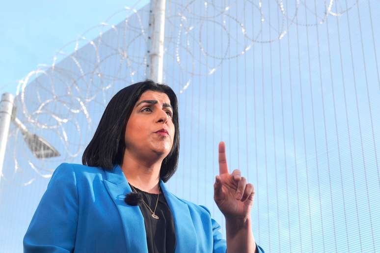 Shabana Mahmood, secret&aacute;ria de Justi&ccedil;a do Reino Unido, analisa a possibilidade de 'implementa&ccedil;&atilde;o nacional' da castra&ccedil;&atilde;o qu&iacute;mica para criminosos sexuais