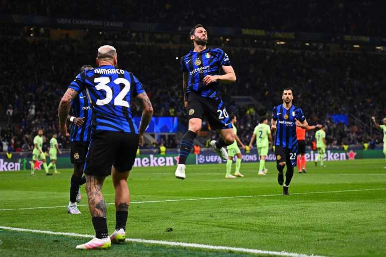 Inter de Mil&atilde;o despachou o Barcelona e garantiu vaga na final pela s&eacute;tima vez na hist&oacute;ria &ndash;