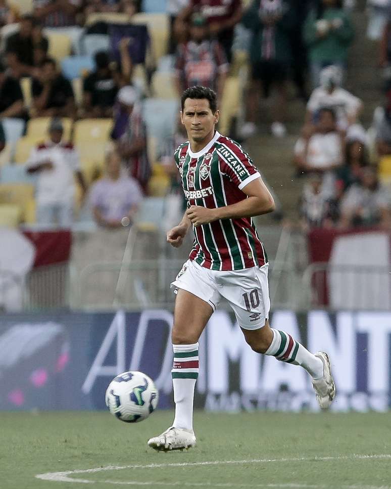 Ganso em retorno aos gramados. (LUCAS MERÇON / FLUMINENSE F.C.)