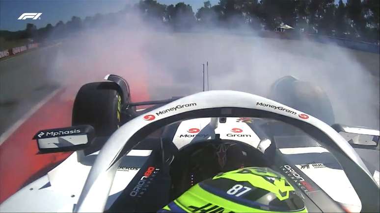 Bearman escapou na curva 3