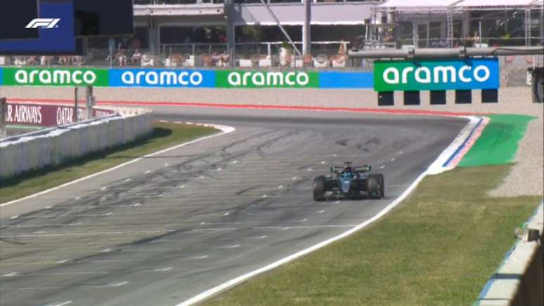 George Russell assume o topo da tabela 