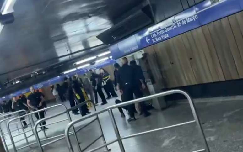 Homem foi socorrido por agentes de segurança